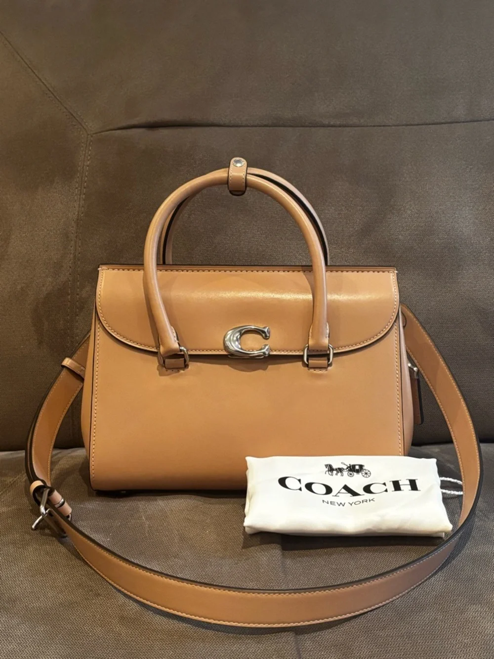 Coach Broome Carryall tan/nude